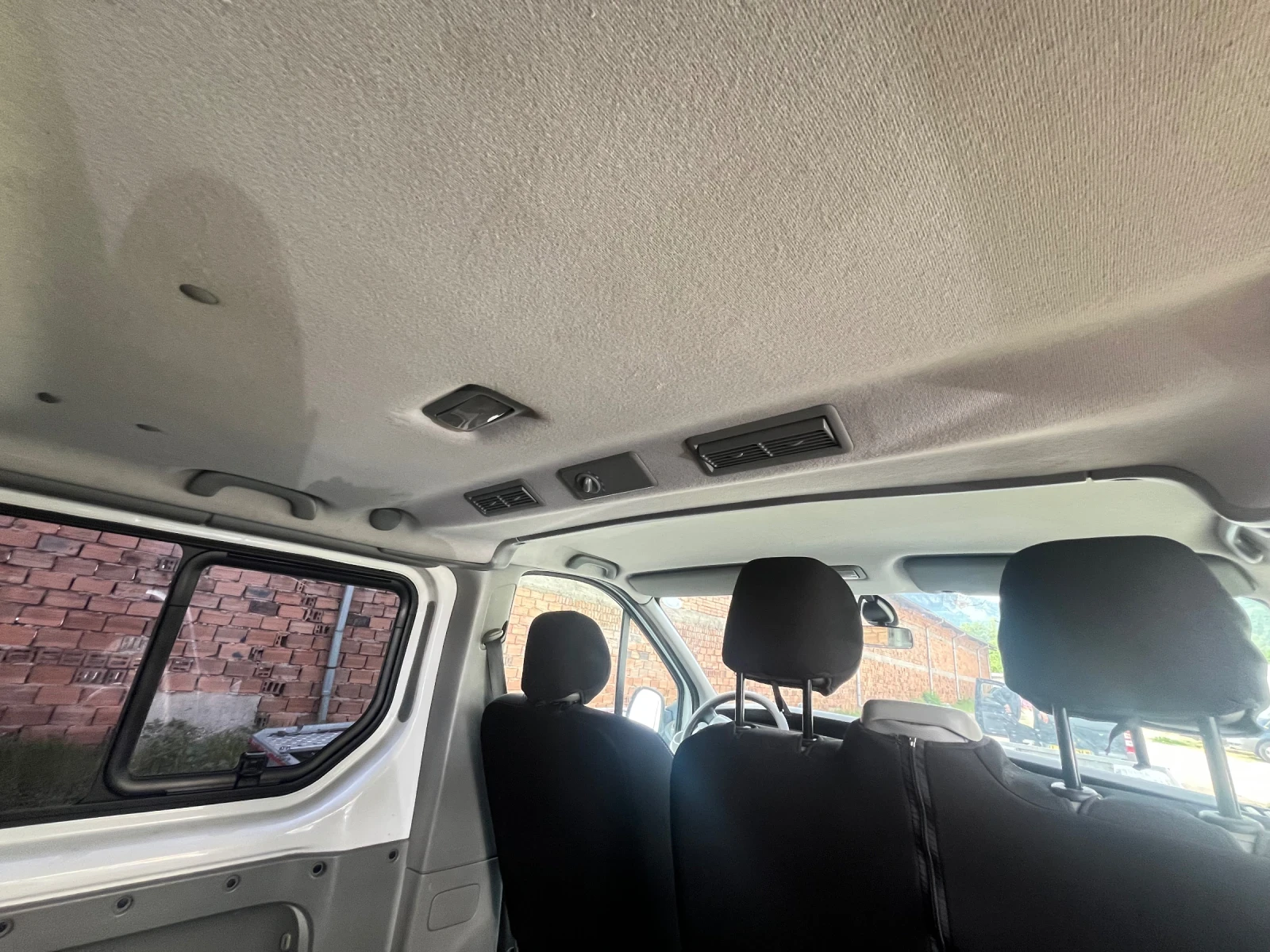 Renault Trafic 2.0DCI 8+ 1МЕСТА КЛИМАТИК, снимка 14 - Бусове и автобуси - 55129981