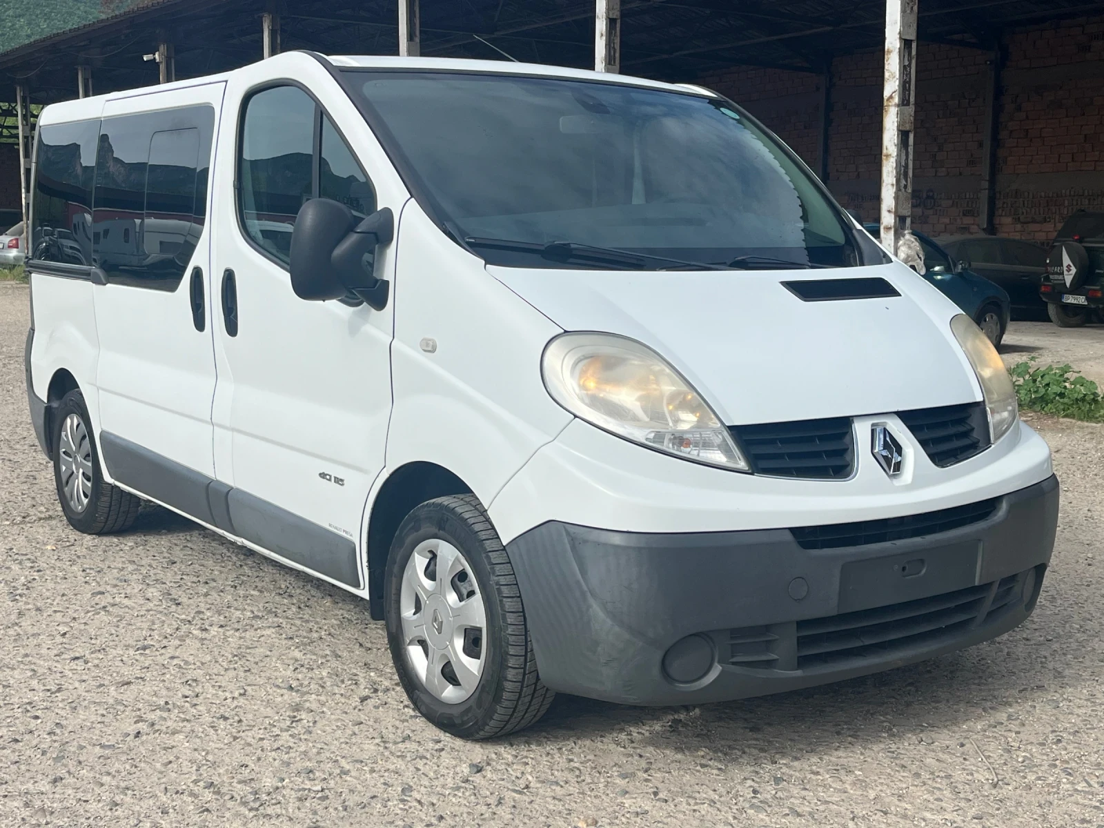 Renault Trafic 2.0DCI 8+ 1МЕСТА КЛИМАТИК