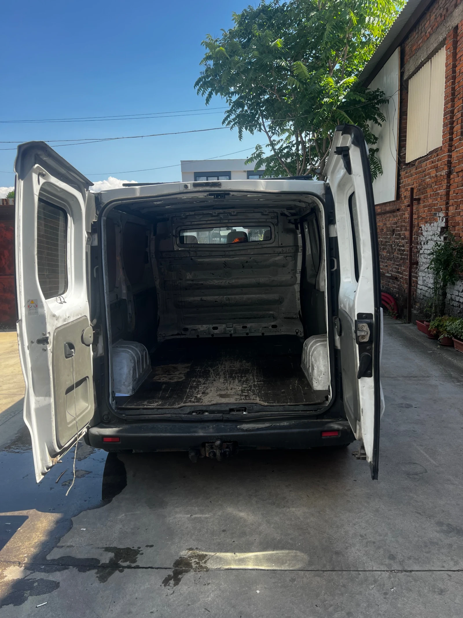 Opel Vivaro, снимка 7 - Бусове и автобуси - 55171129
