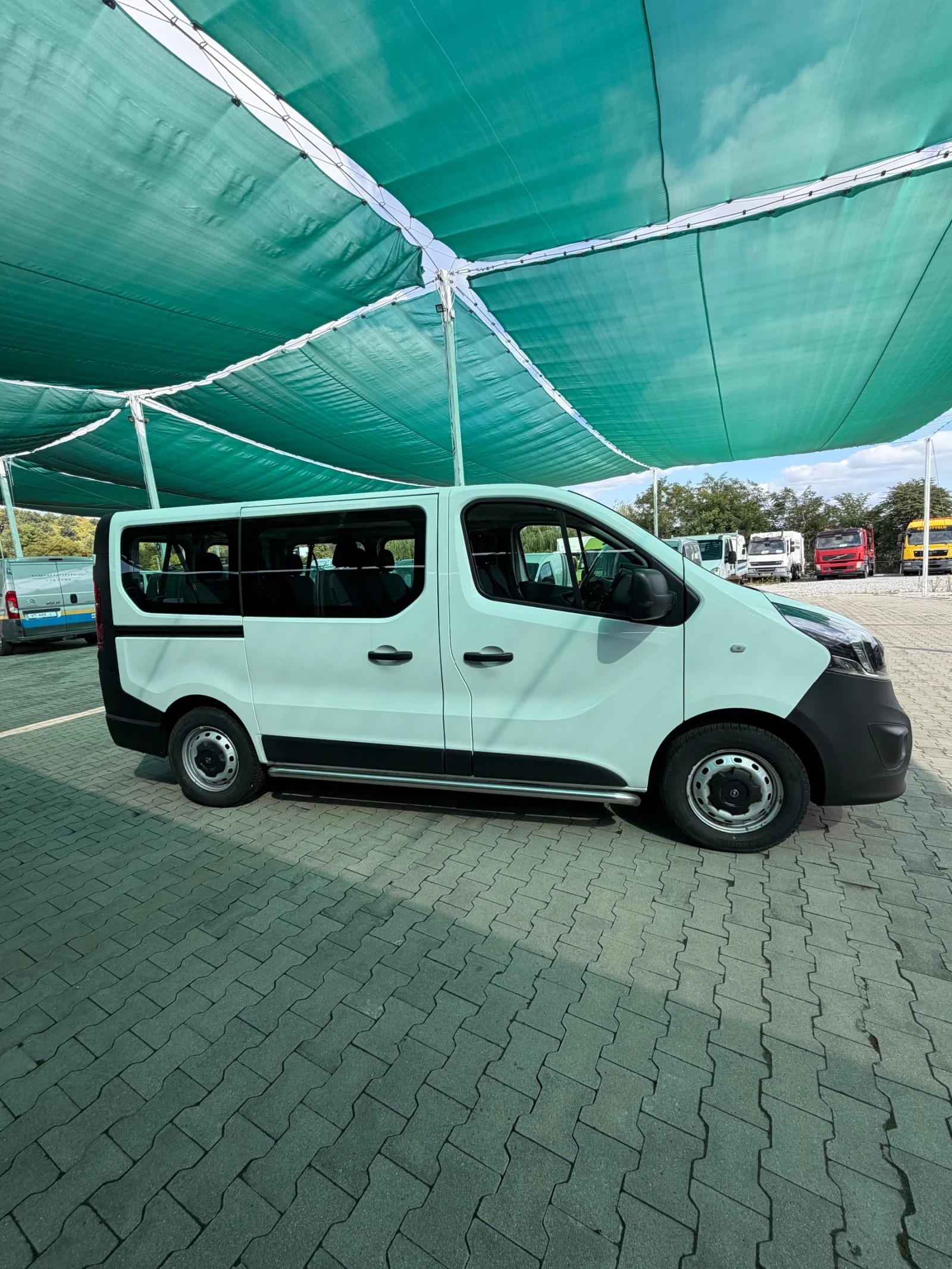 Opel Vivaro 1.6 CDTI EcoFlex 9 местен , снимка 5 - Бусове и автобуси - 56256090
