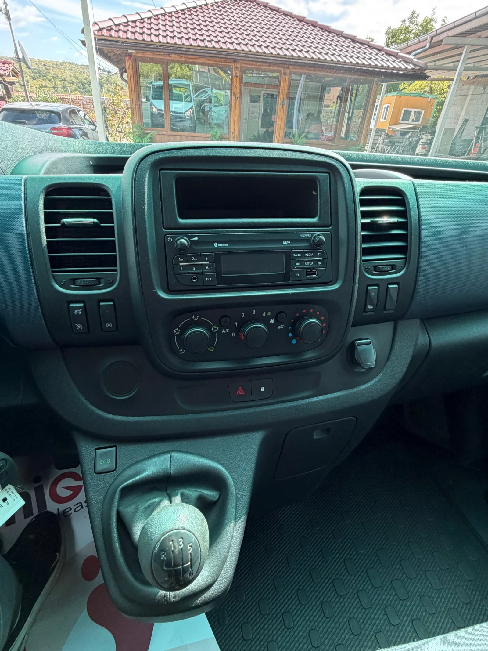 Opel Vivaro 1.6 CDTI EcoFlex 9 местен , снимка 17 - Бусове и автобуси - 56256090