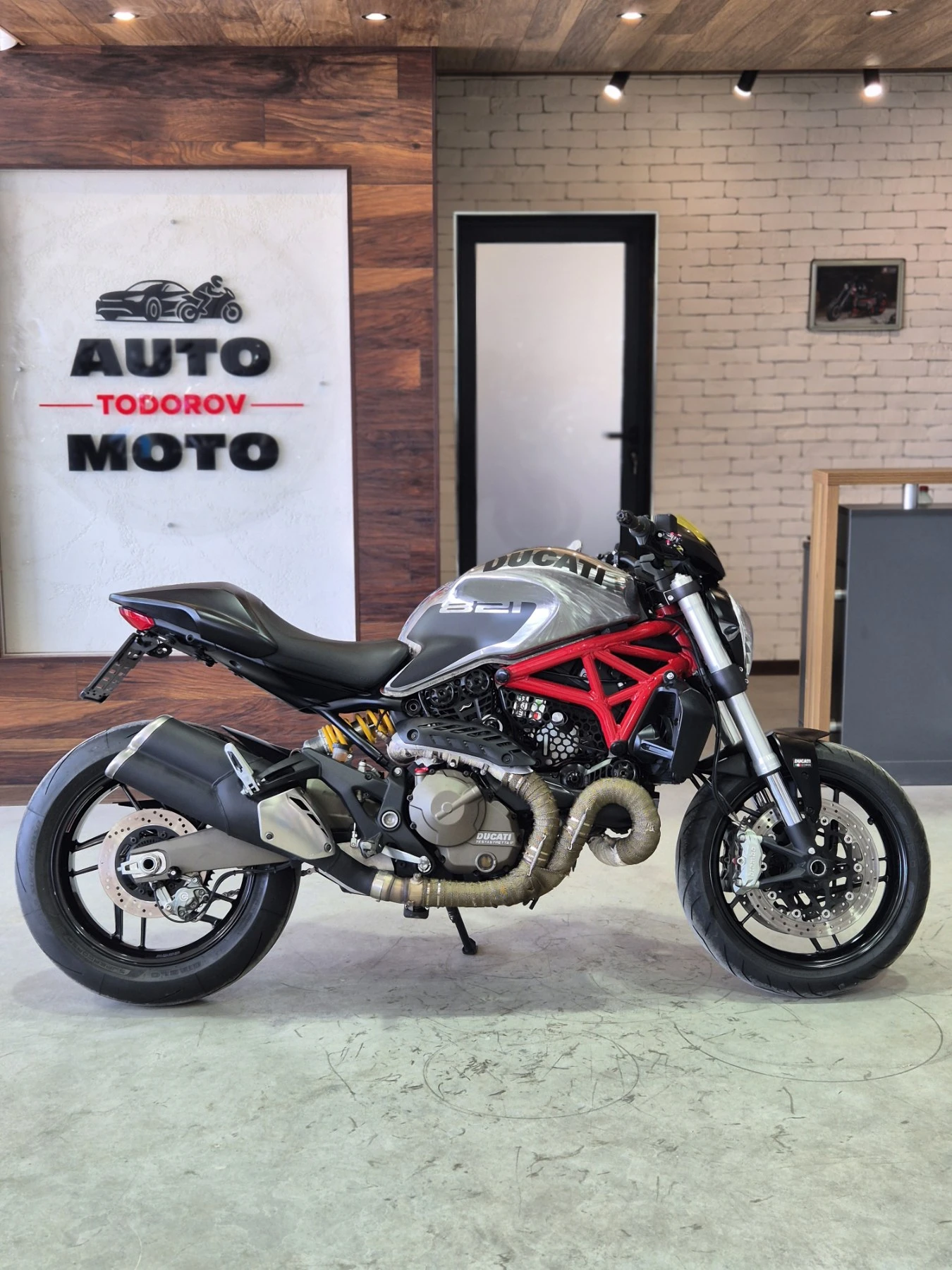 Ducati Monster 821 ABS TC Нов внос от Швейцария!!!, снимка 7 - Мотоциклети и мототехника - 55443791