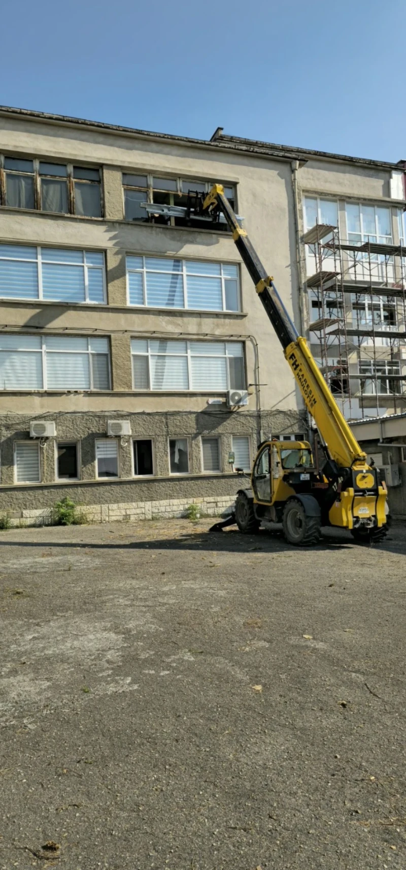 Телескопични товарачи Друга Faresin HAULOTTE 17.40, снимка 3 - Индустриална техника - 52868074