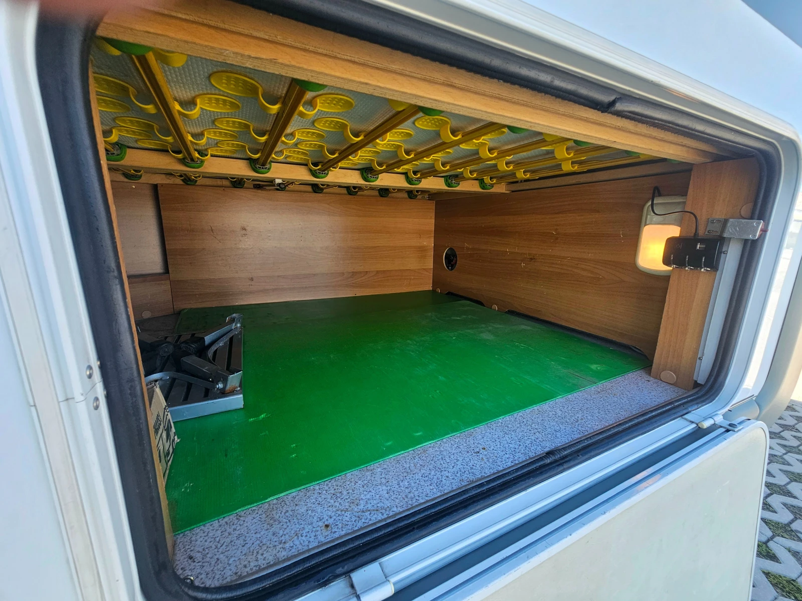 ������ Knaus Travel Liner, Alde, 3500kg, LiFePo4-200Ah | Mobile.bg � ����������� 8