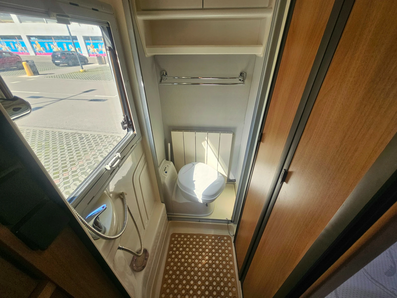 ������ Knaus Travel Liner, Alde, 3500kg, LiFePo4-200Ah | Mobile.bg � ����������� 13