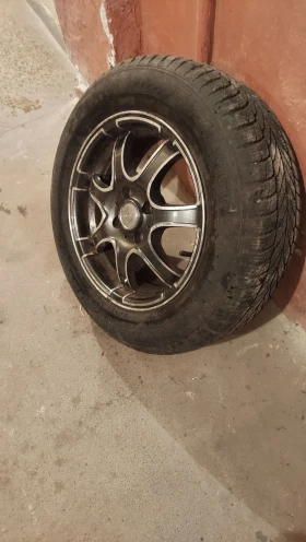 Гуми с джанти Gislaved 195/65R15, снимка 2 - Гуми и джанти - 47672876