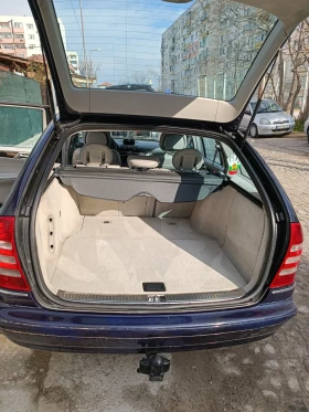 Mercedes-Benz C 220 Фейс, снимка 14