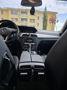 Mercedes-Benz C 180, снимка 16