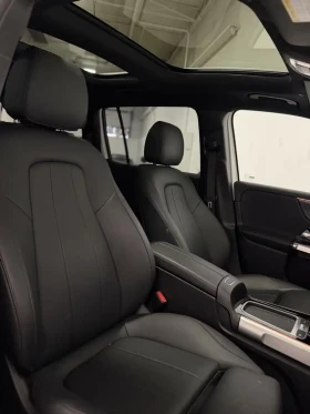 Mercedes-Benz EQB * pano* 4x4* carplay* камера* подгрев* ЛИЗИНГ*  | Auto.bg — изображение 11