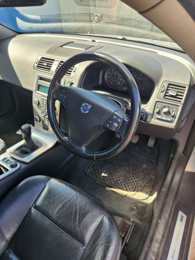 Volvo C70 2.0d кабриолет, снимка 17 - Автомобили и джипове - 44877094