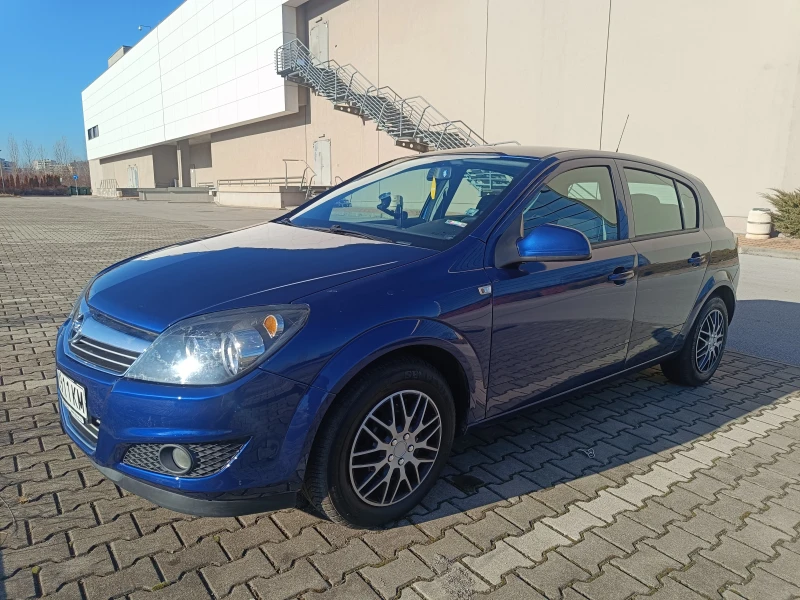 Opel Astra, снимка 2 - Автомобили и джипове - 48618607