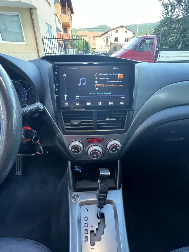 Subaru Forester 2.0, снимка 11 - Автомобили и джипове - 52500048