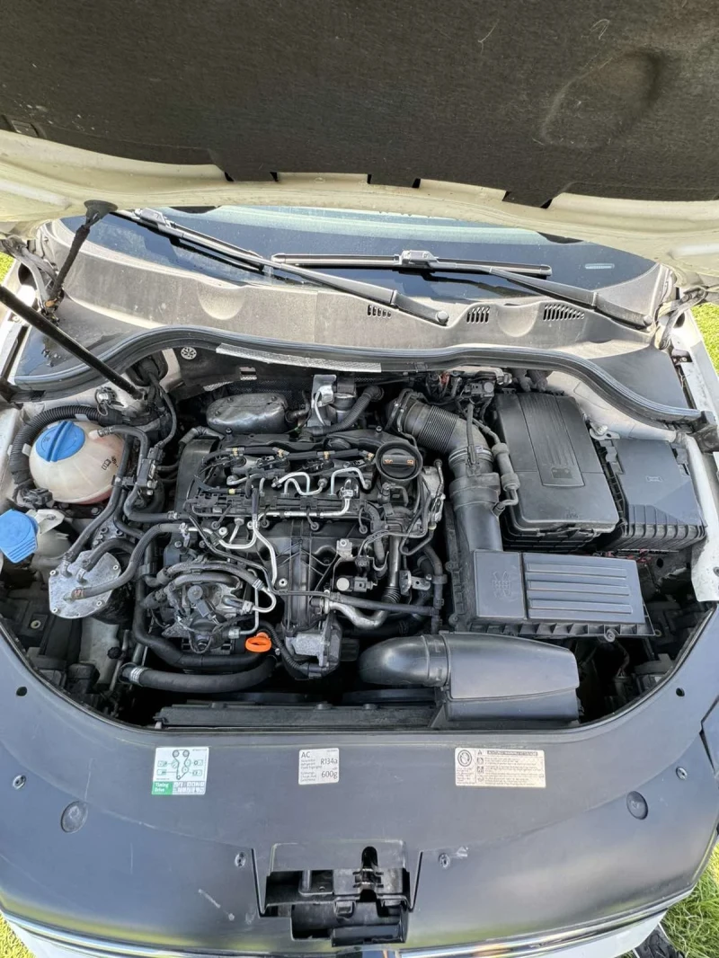 VW Passat 2.0TDI, снимка 8 - Автомобили и джипове - 52466300