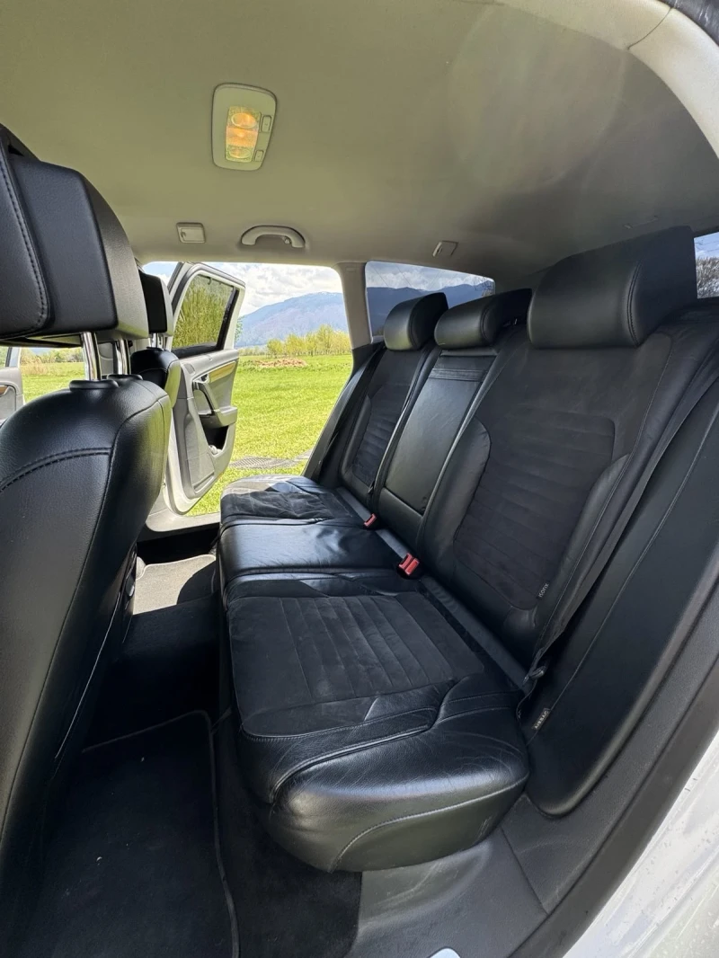VW Passat 2.0TDI, снимка 11 - Автомобили и джипове - 52466300