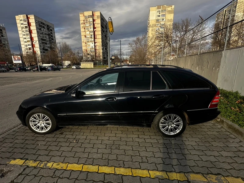 Mercedes-Benz C 200 2.2 Avantgarde , снимка 4 - Автомобили и джипове - 53045202