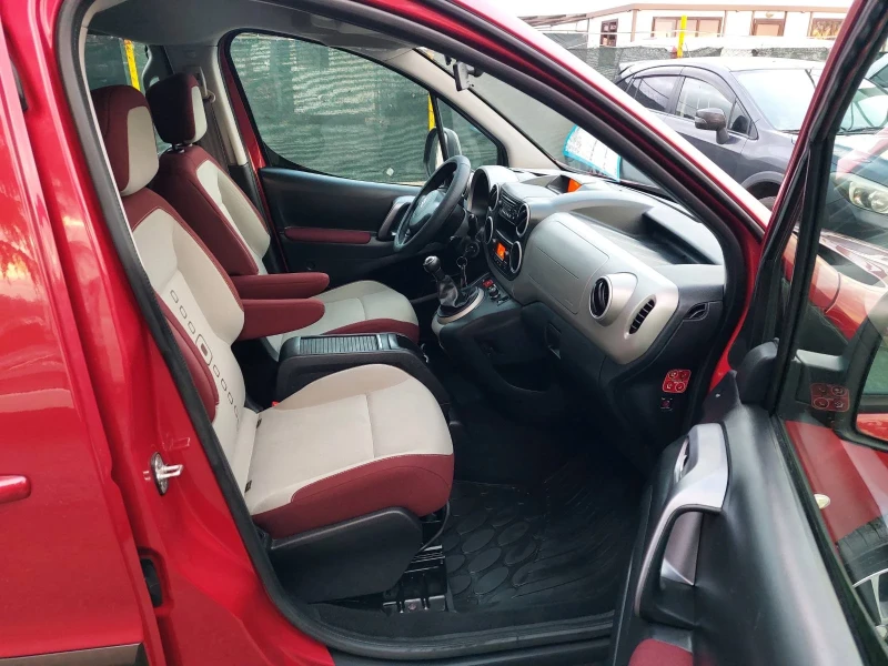 Citroen Berlingo 1.6, hdi, Мултиспейс, снимка 4 - Автомобили и джипове - 53404495