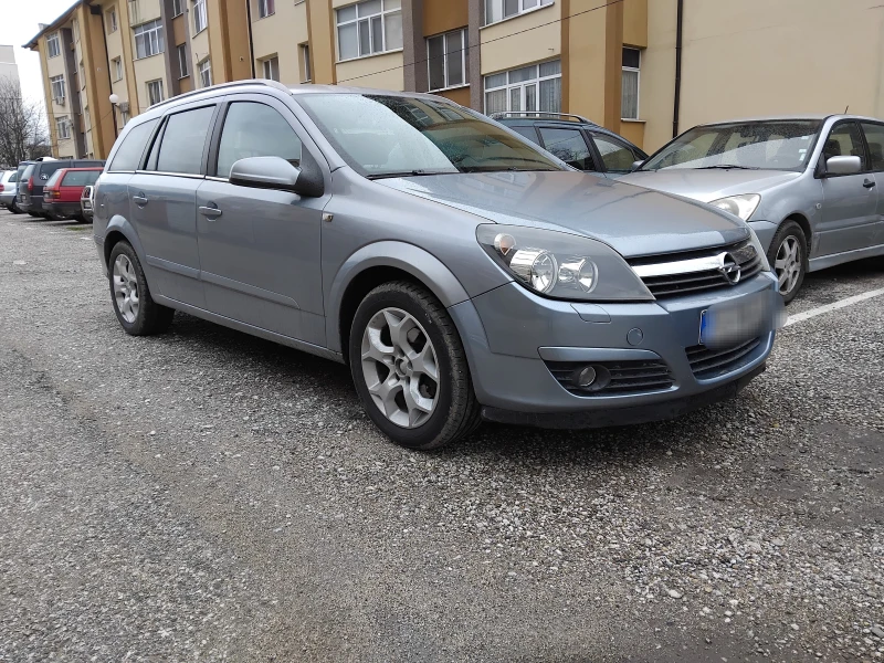 Opel Astra 1, 6, снимка 2 - Автомобили и джипове - 53500060