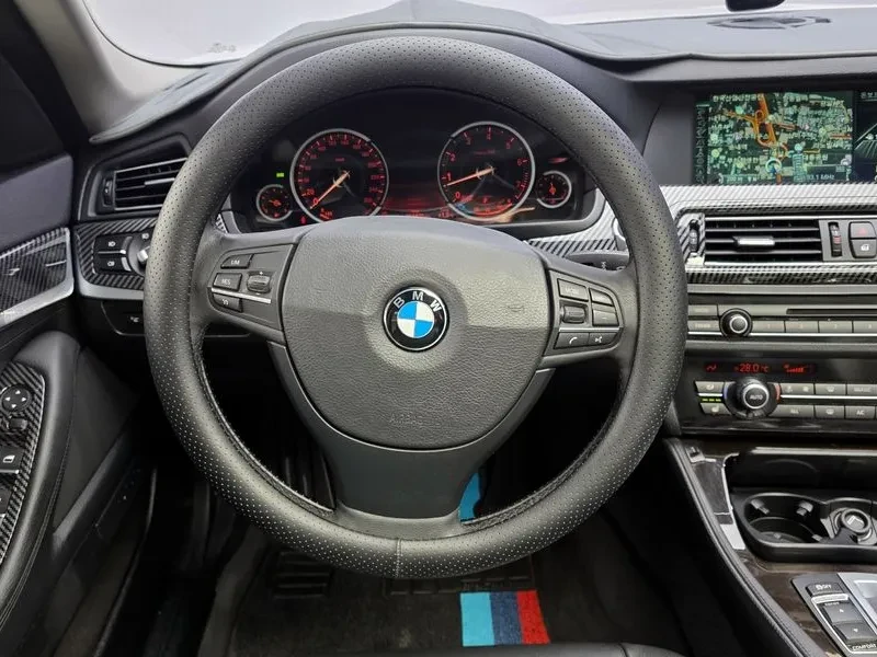 BMW 520, снимка 13 - Автомобили и джипове - 54592015
