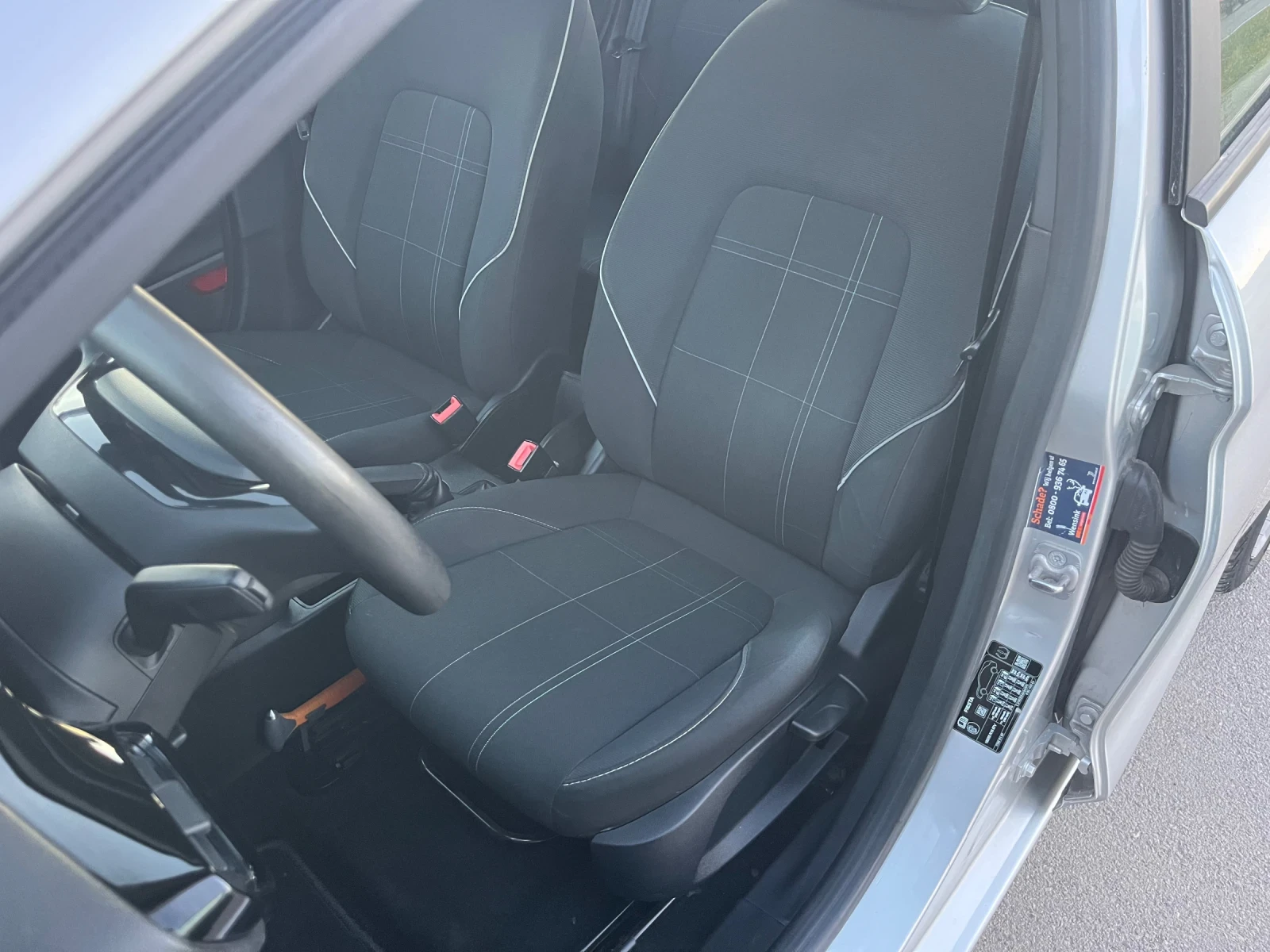 Ford Fiesta 1.1i  - изображение 6