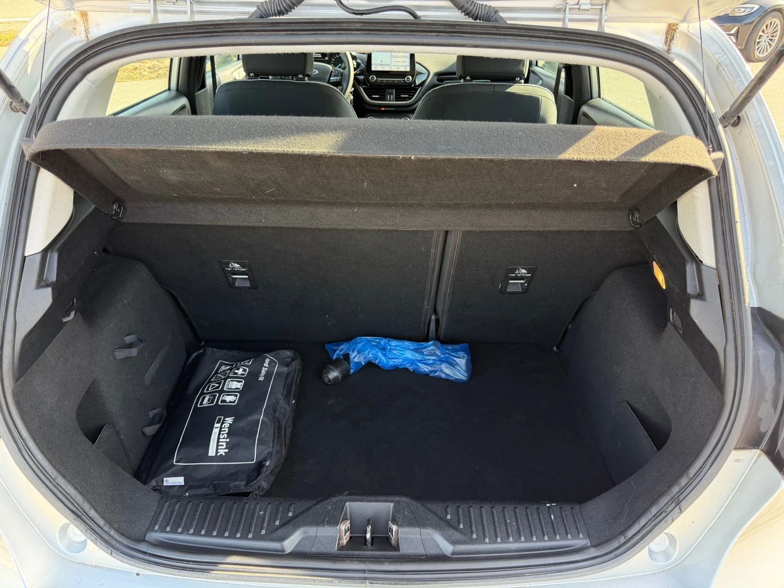 Ford Fiesta 1.1.86.ps. NAVI, снимка 7 - Автомобили и джипове - 48412567