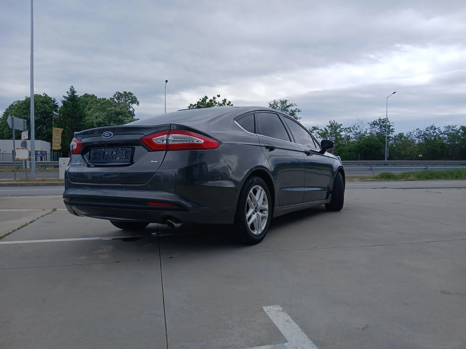 Ford Mondeo 2500 Se - изображение 4