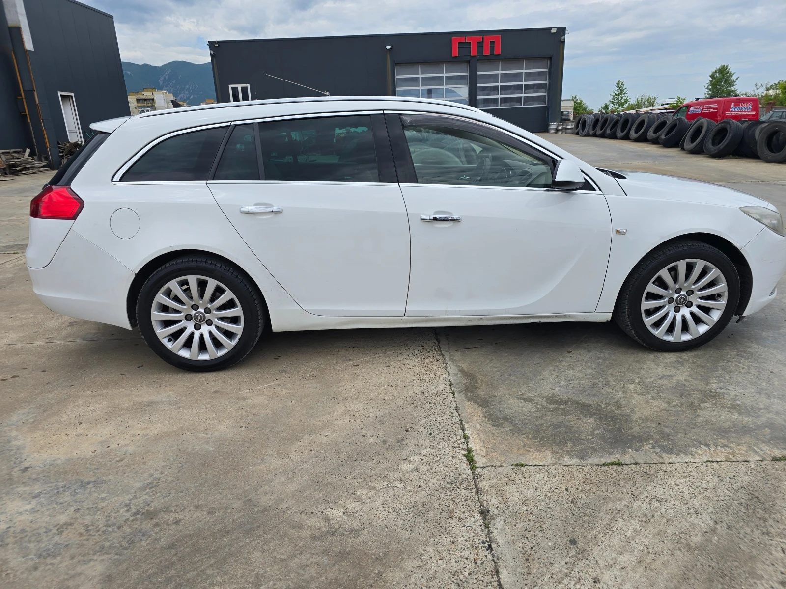 Opel Insignia 2.0D avtomat - изображение 7