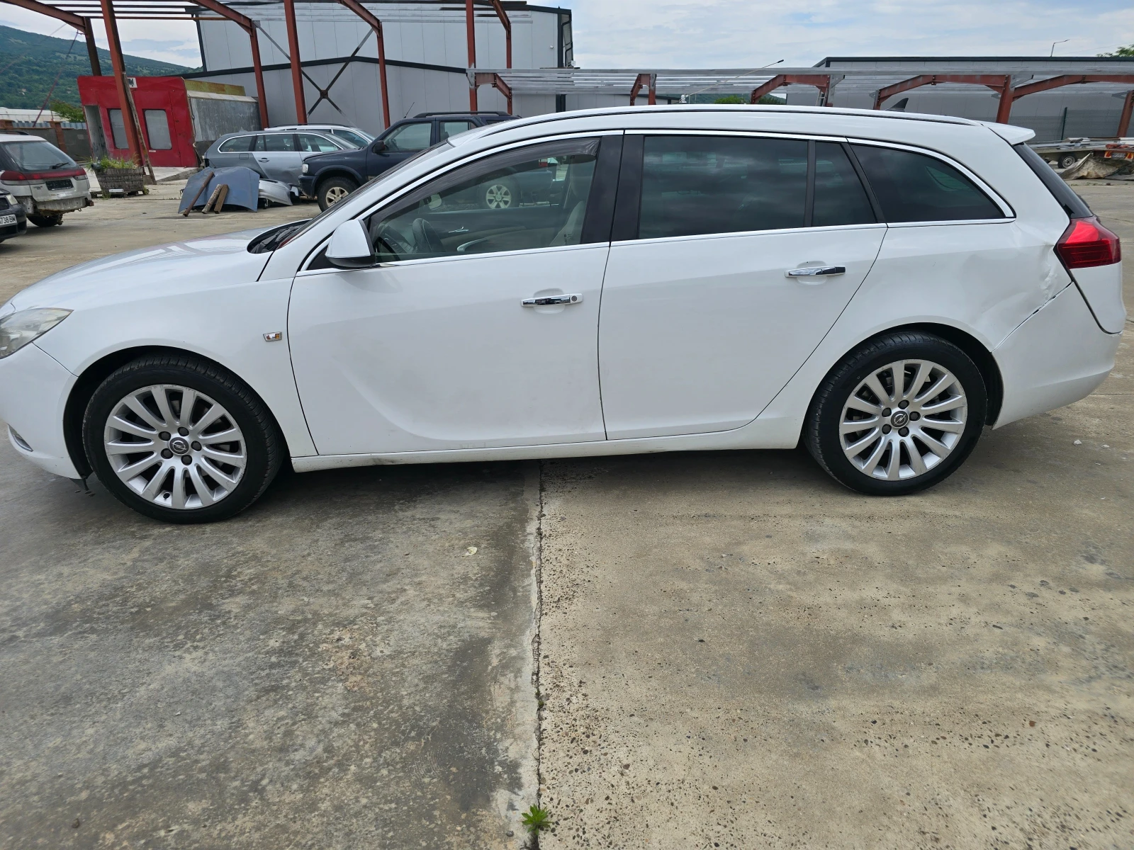 Opel Insignia 2.0D avtomat - изображение 8