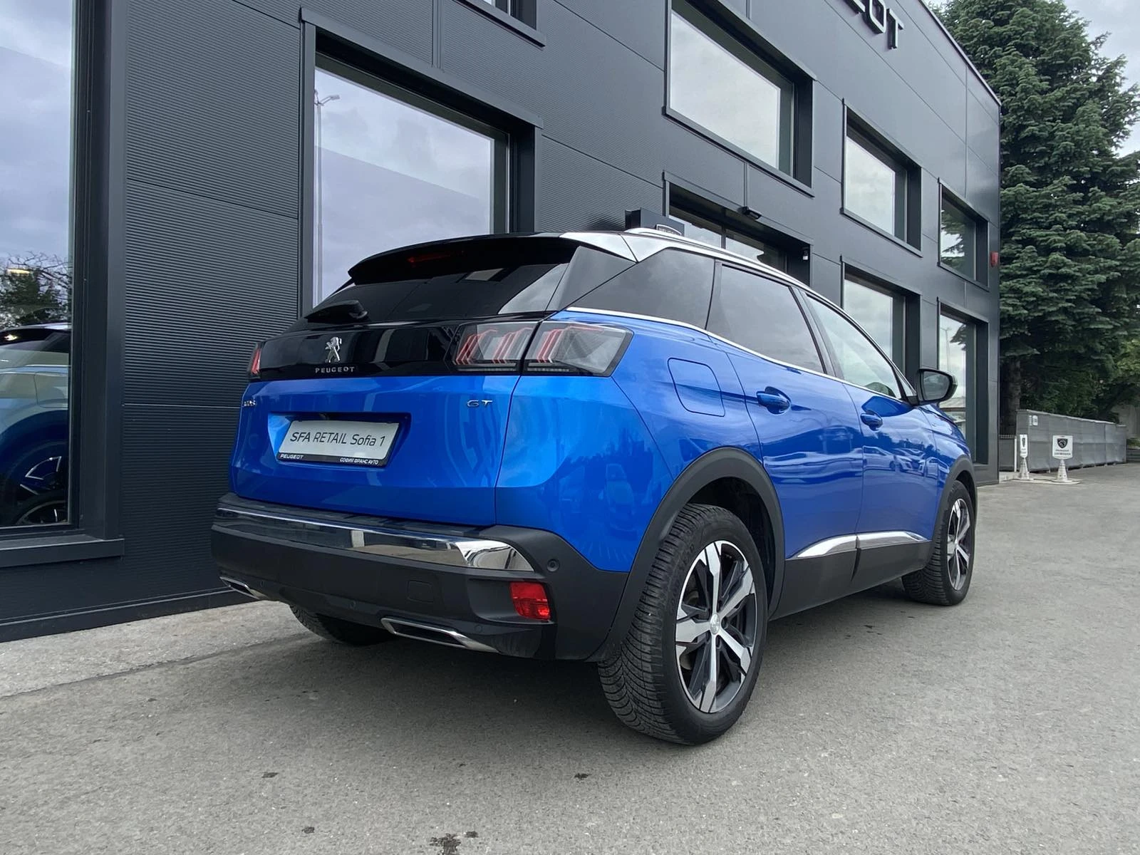 Peugeot 3008 GT PACK 1.2 PureTech 130 S&S EAT8 EURO 6 - изображение 3