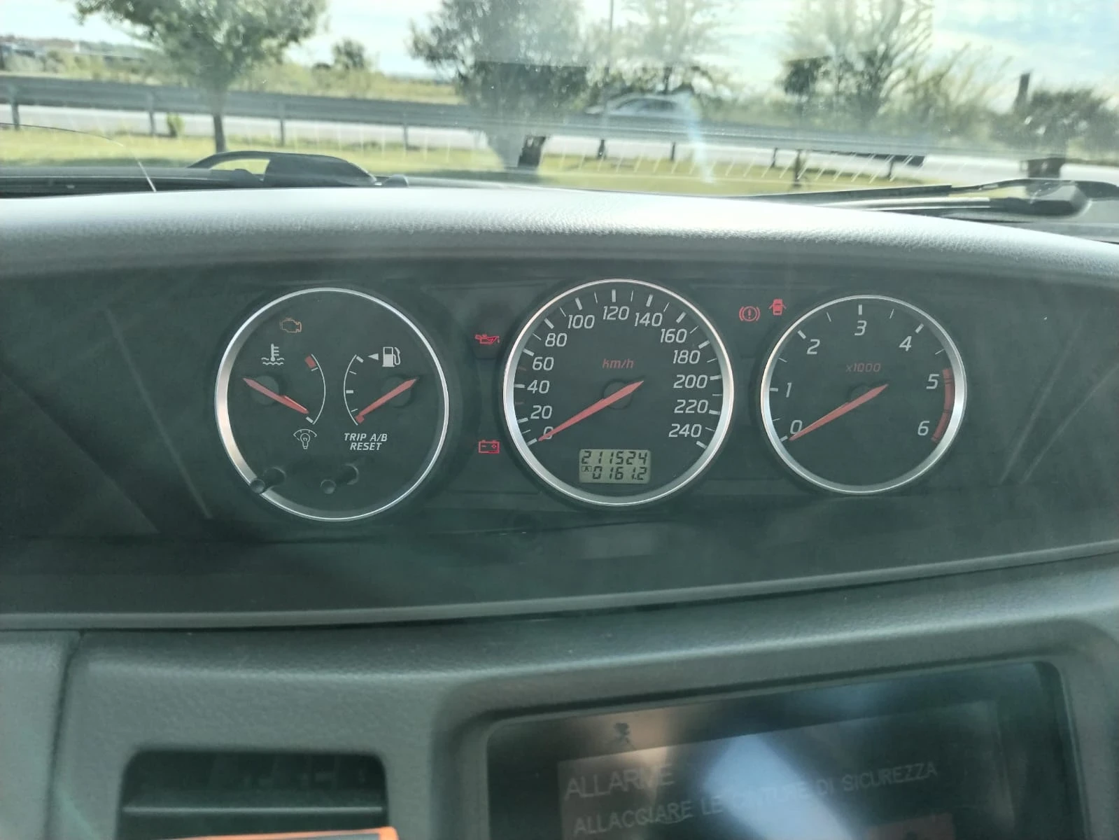 Nissan Primera  - изображение 4