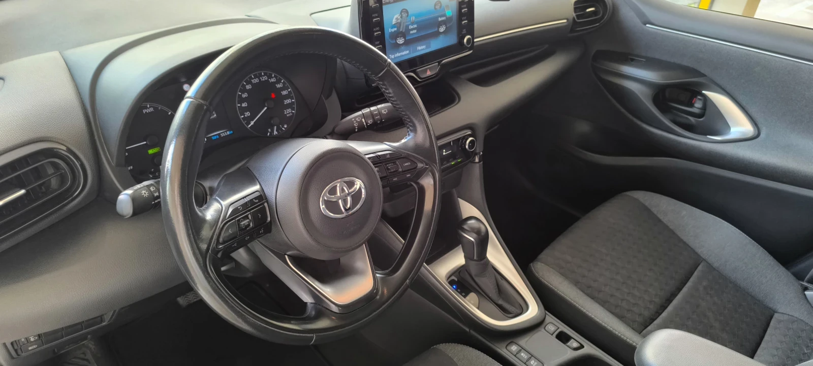 Toyota Yaris Hybrid от Бг - гаранционен - изображение 5