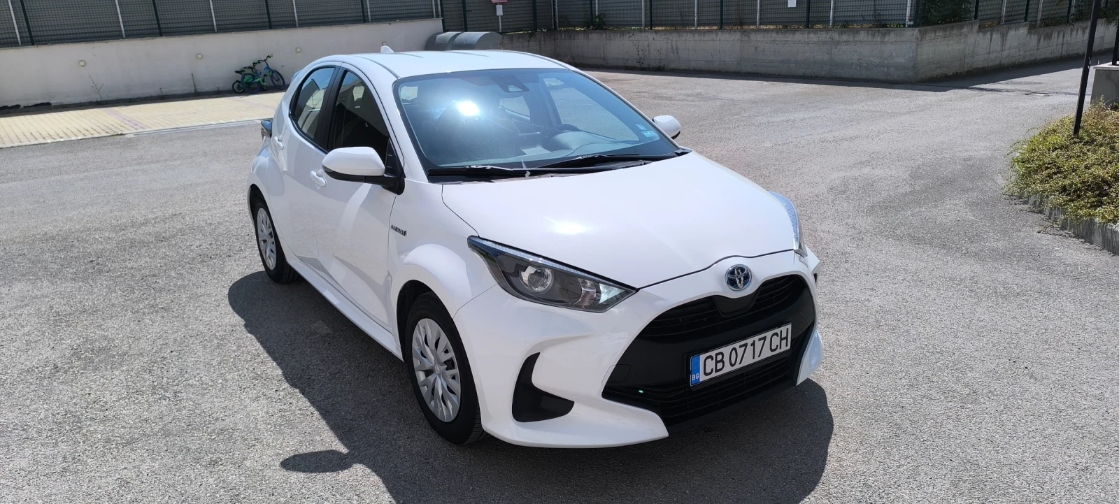 Toyota Yaris Hybrid от Бг - гаранционен - изображение 2
