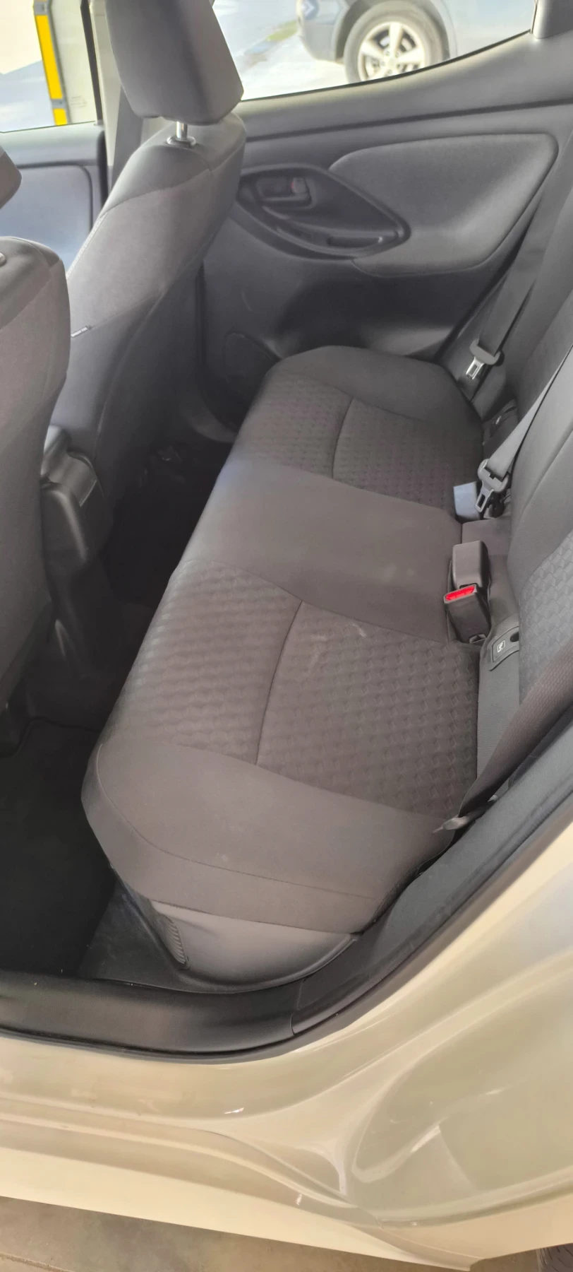 Toyota Yaris Hybrid от Бг - гаранционен - изображение 9