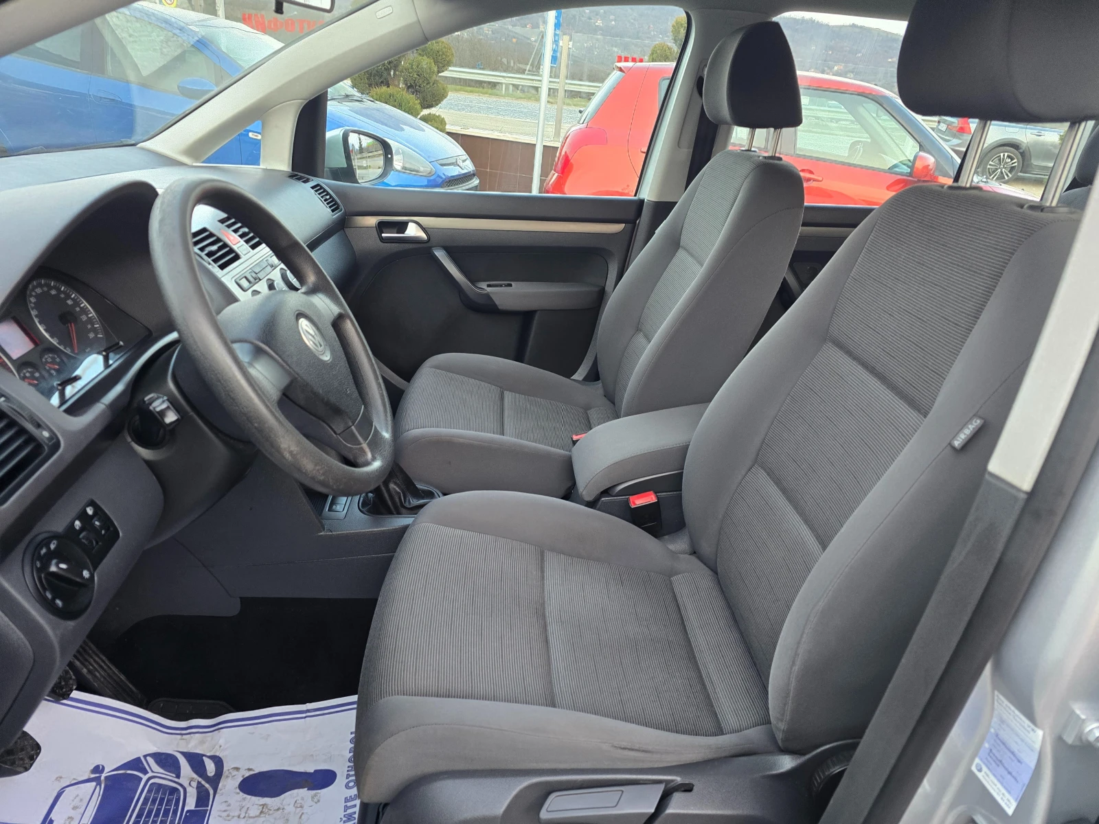 VW Touran 1.9TDI 90KS, снимка 10 - Автомобили и джипове - 53894190