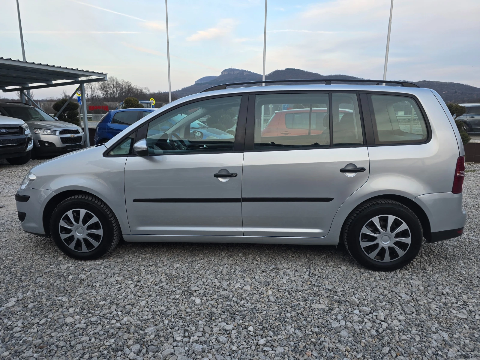 VW Touran 1.9TDI 90KS, снимка 2 - Автомобили и джипове - 53894190
