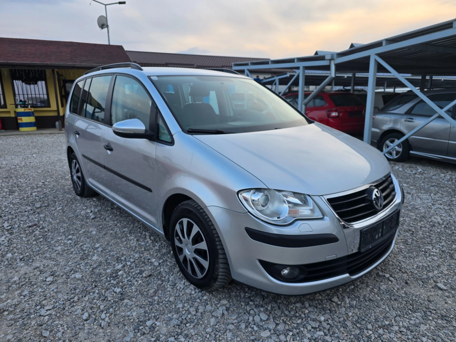 VW Touran 1.9TDI 90KS, снимка 7 - Автомобили и джипове - 53894190