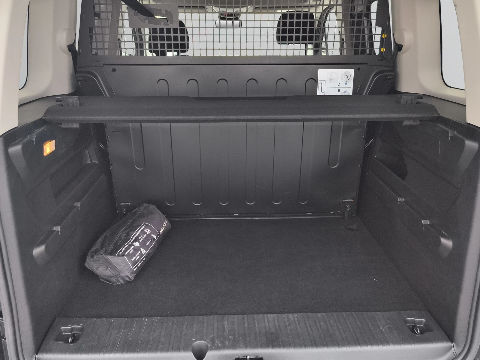 Citroen Berlingo M Live Pack 1.5 BlueHDI 102 BVM6 E6 N1 // 2410R01, снимка 14 - Автомобили и джипове - 54081000