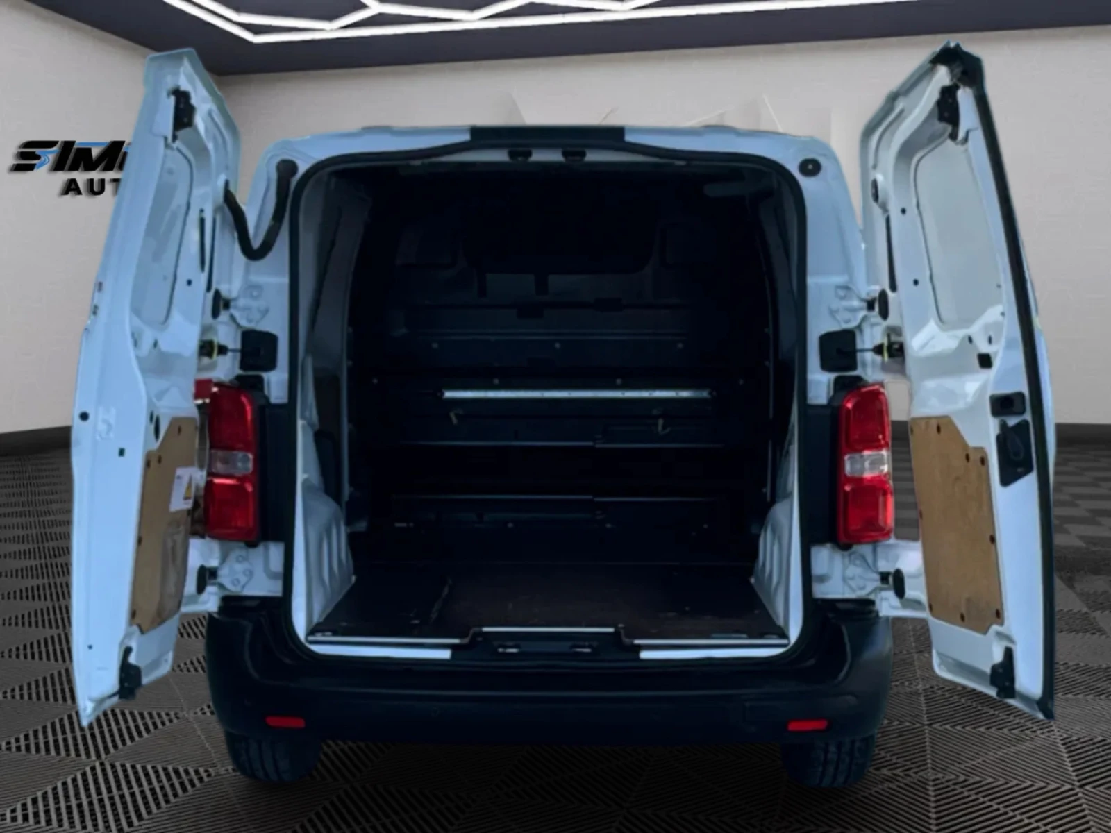 Citroen Jumpy 2.0HDi 177КС. АВТОМАТИК ДИСТРОНИК КОЖА НАВИГАЦИЯ, снимка 7 - Автомобили и джипове - 54118386