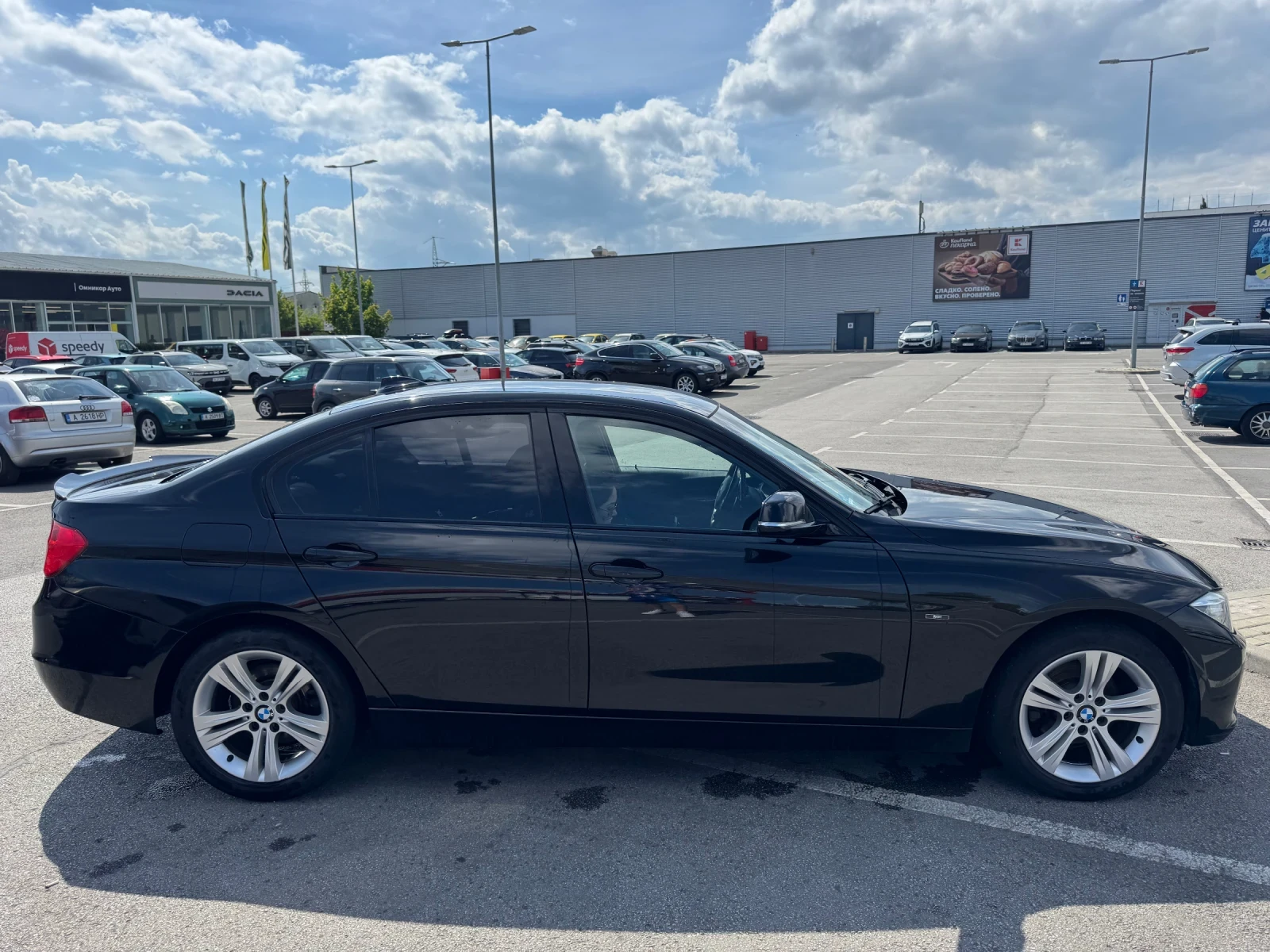 BMW 320, снимка 11 - Автомобили и джипове - 54303086