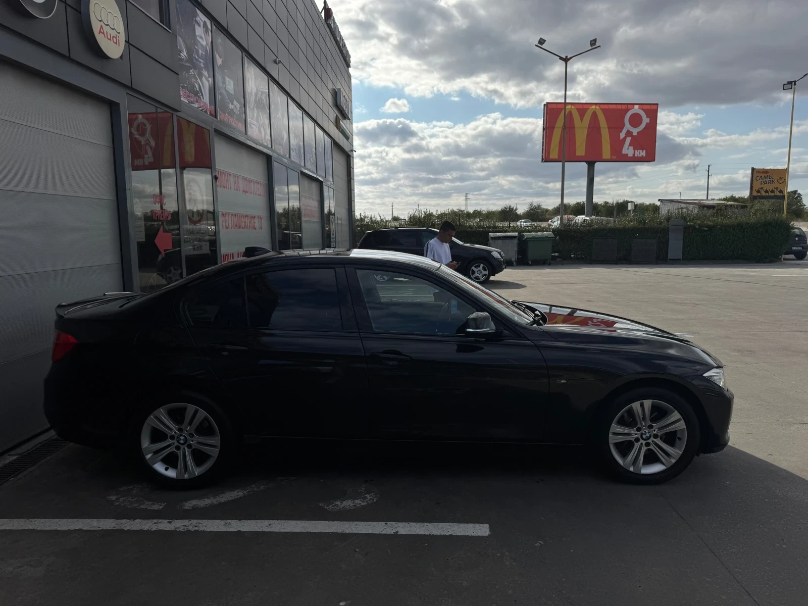BMW 320, снимка 2 - Автомобили и джипове - 54303086