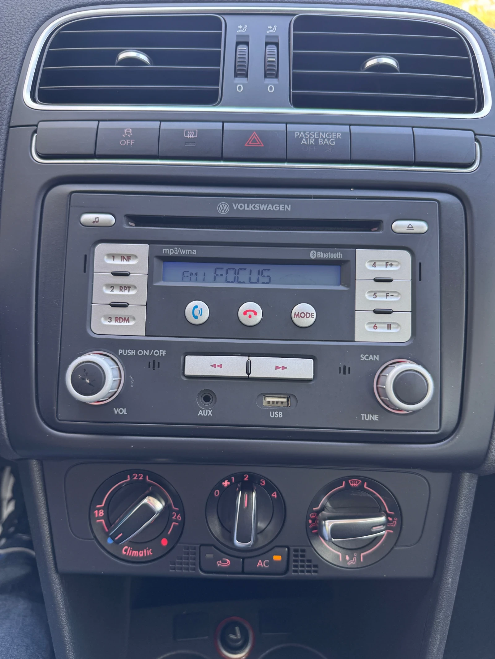 VW Polo 1.2 i 86000km, снимка 14 - Автомобили и джипове - 54314674