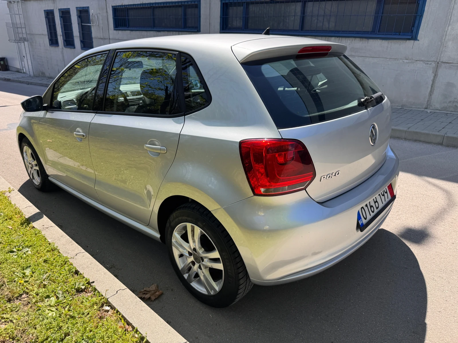 VW Polo 1.2 i 86000km, снимка 5 - Автомобили и джипове - 54314674