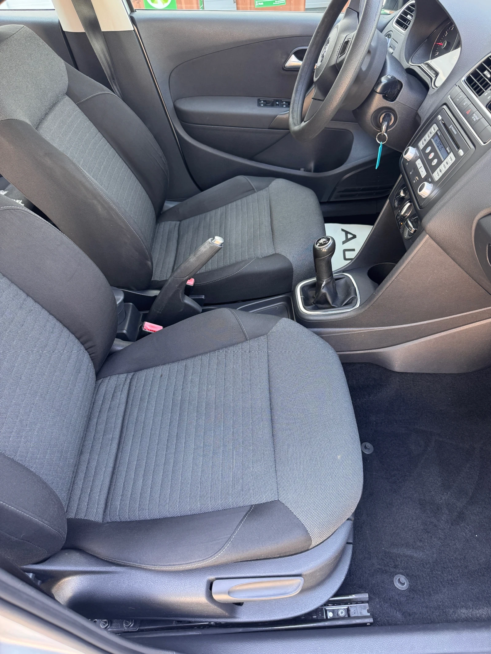 VW Polo 1.2 i 86000km, снимка 11 - Автомобили и джипове - 54314674