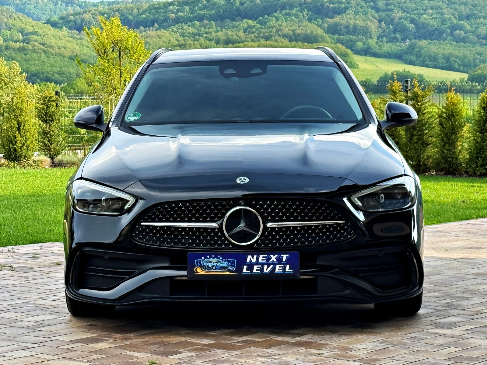 Mercedes-Benz C 220 AMG Line/Digital Light/360/Burmeister/Ambient, снимка 2 - Автомобили и джипове - 54512497