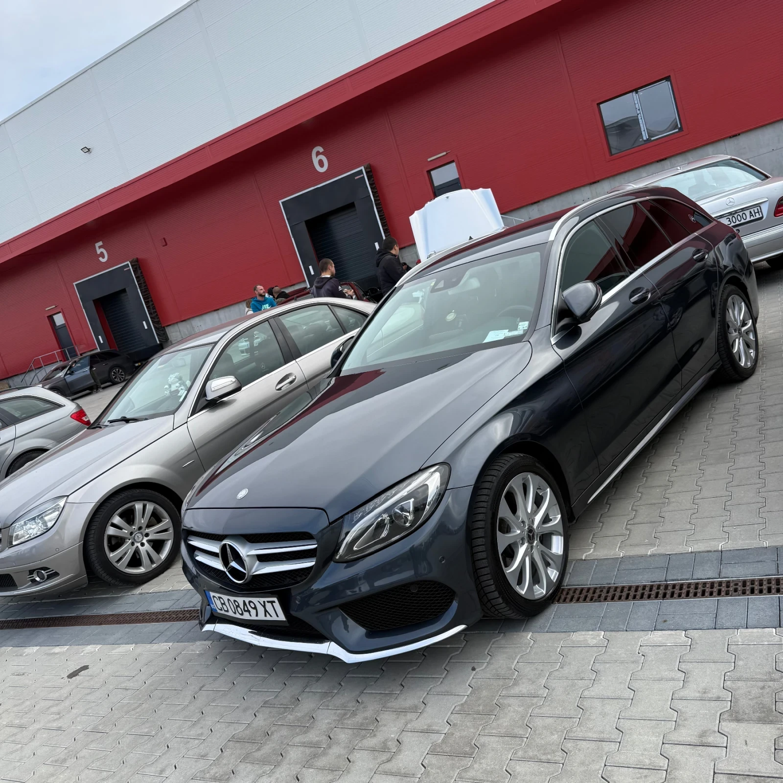 Mercedes-Benz C 220, снимка 13 - Автомобили и джипове - 54662216