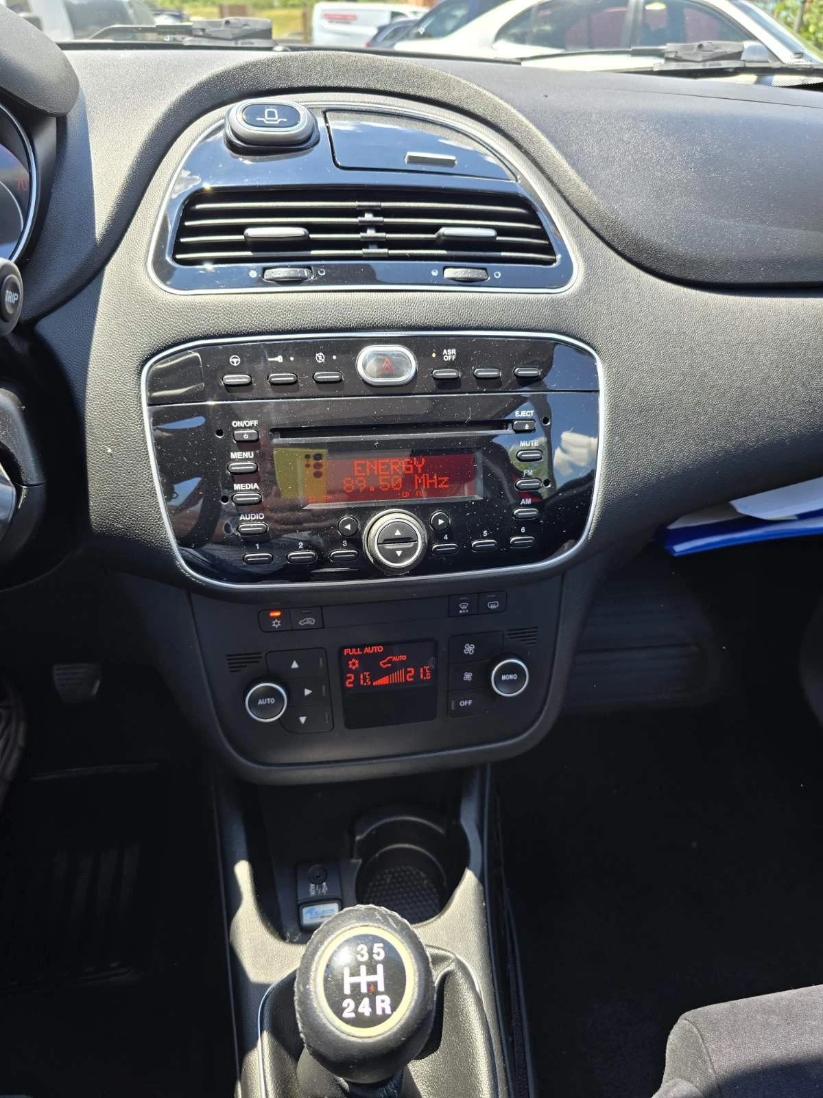 Fiat Punto 1.4 EVO TURBO SPORT ГАЗ, снимка 12 - Автомобили и джипове - 54833791