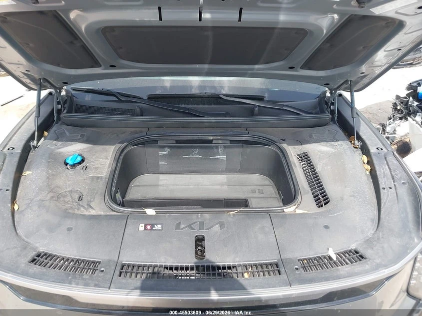 Kia EV9 Land, снимка 10 - Автомобили и джипове - 55452369