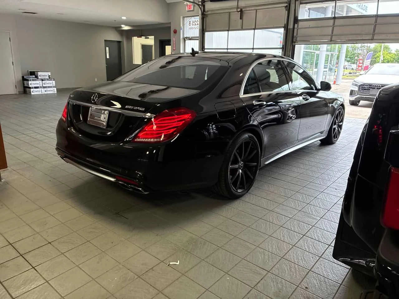Mercedes-Benz S 63 AMG * CARFAX * ОПЦИЯ ЗА ФИНАНСИРАНЕ, снимка 3 - Автомобили и джипове - 55468854