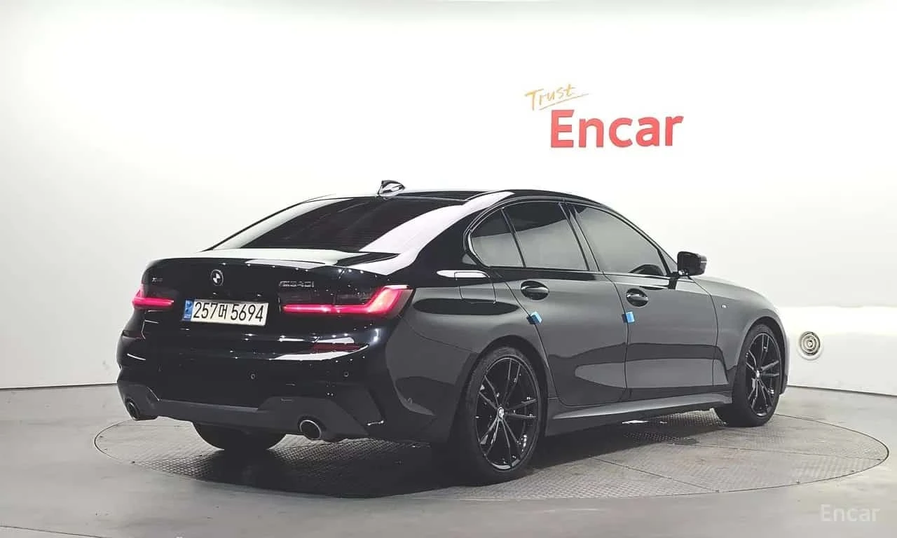 BMW 320  M Sport * АВТОКРЕДИТ БЕЗ ПЪРВОНАЧАЛНА ВНОСКА, снимка 2 - Автомобили и джипове - 56211422