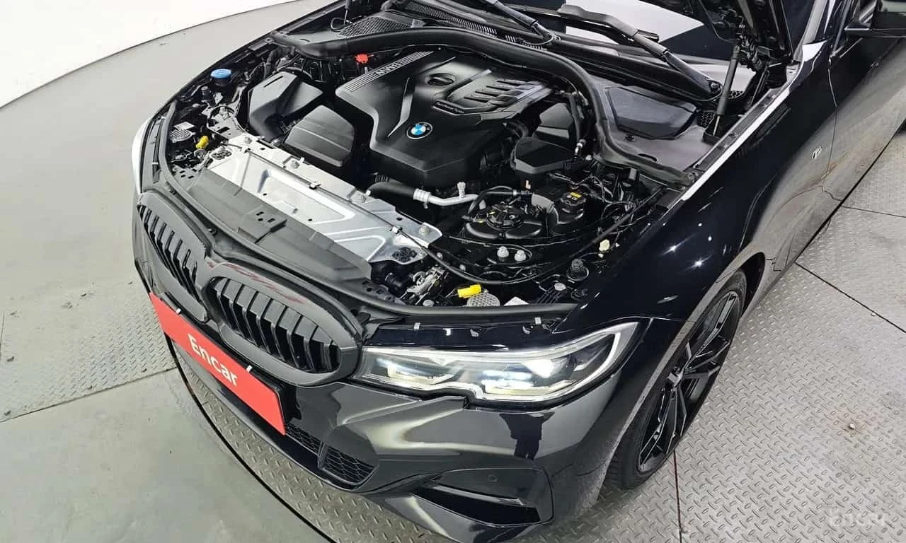 BMW 320  M Sport * АВТОКРЕДИТ БЕЗ ПЪРВОНАЧАЛНА ВНОСКА, снимка 6 - Автомобили и джипове - 56211422