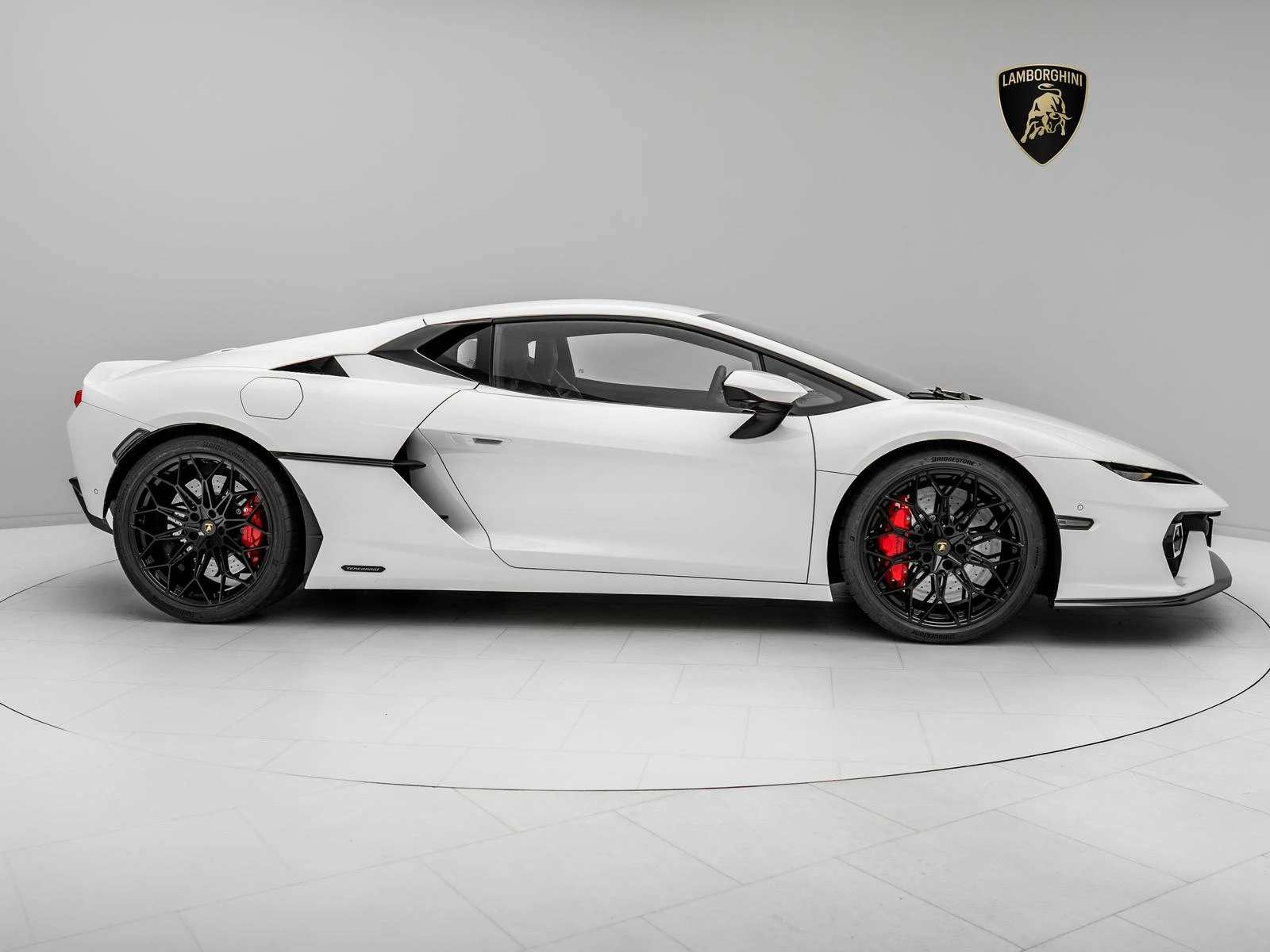 Lamborghini Temerario V8/4WD/LIFT/FULL CARBON/SONUS/360/MATRIX/ | Mobile.bg � ����������� 5